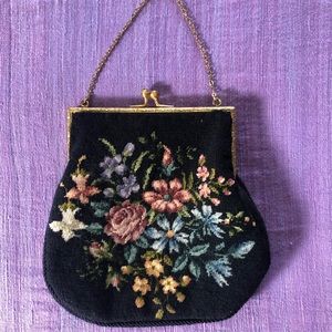 🦢🦢VINTAGE needlepoint purse sweet flowers🦢🦢